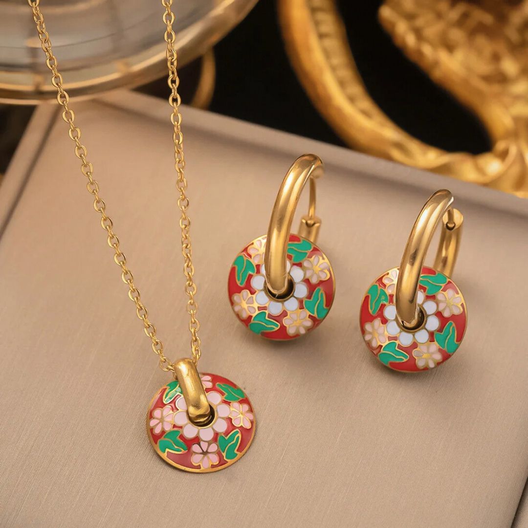 Round Radiance Set - Bentley Maxwell