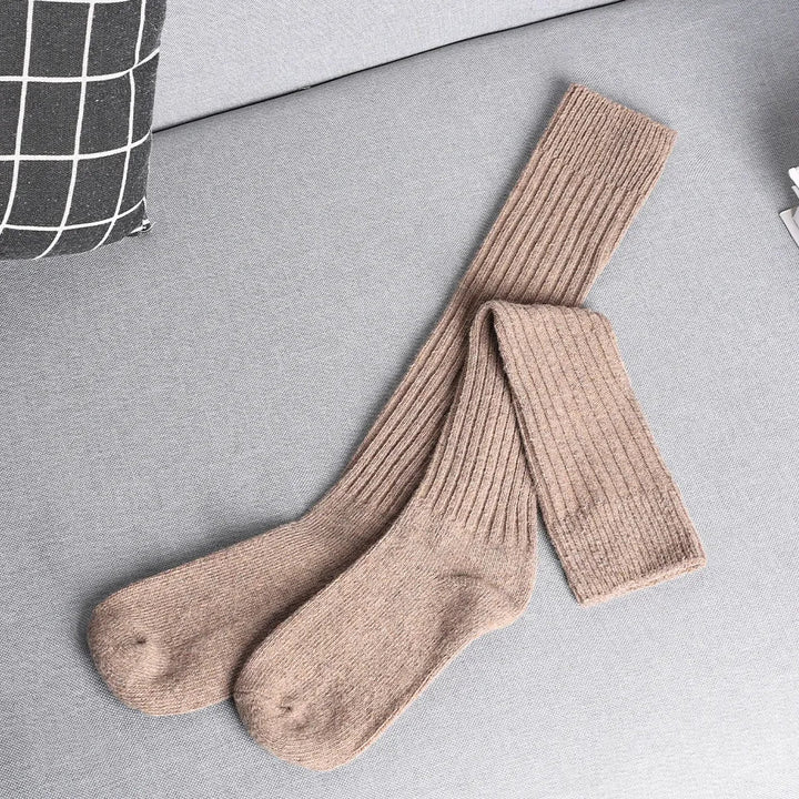 Silkenza Cashmere Socks - Bentley Maxwell