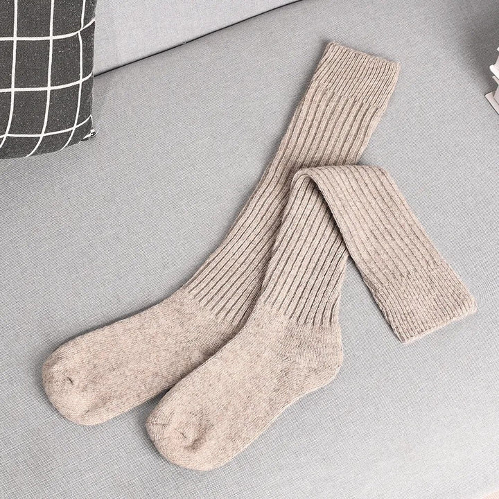 Silkenza Cashmere Socks - Bentley Maxwell