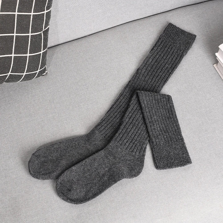 Silkenza Cashmere Socks - Bentley Maxwell